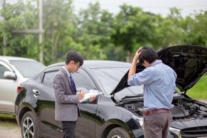 let a lawyer negotiate your car accident claim