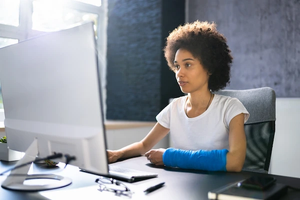 An injured woman files a Georgia workers' compensation claim.
